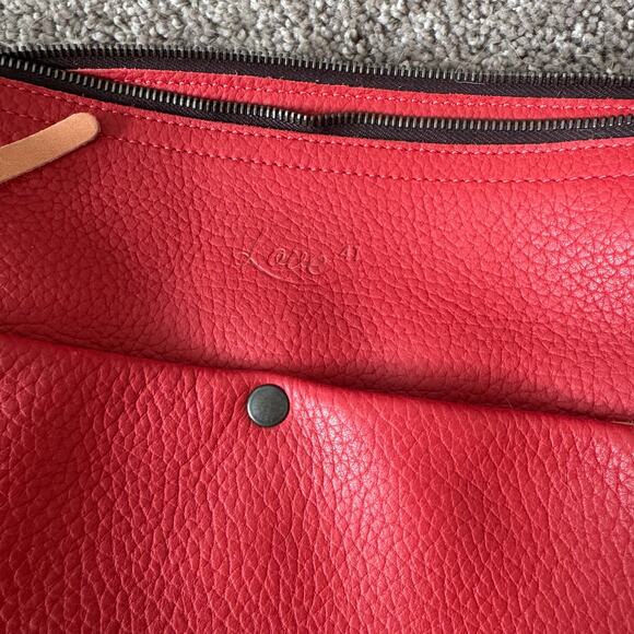 Saddleback leather Love 41 London Sling Large - Picture 8 of 9